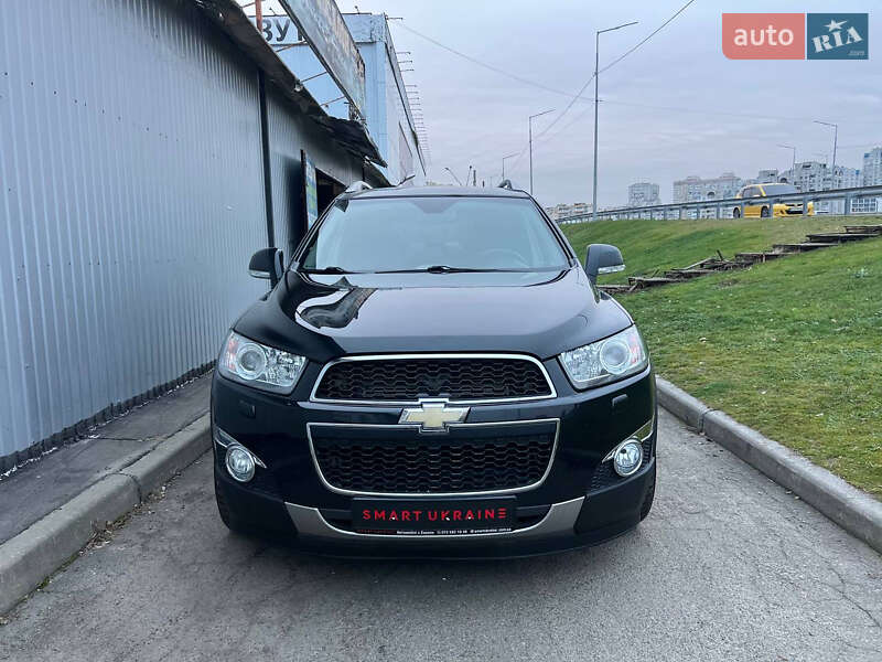 Внедорожник / Кроссовер Chevrolet Captiva 2011 в Киеве
