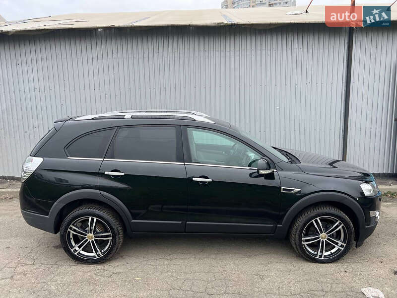 Внедорожник / Кроссовер Chevrolet Captiva 2011 в Киеве