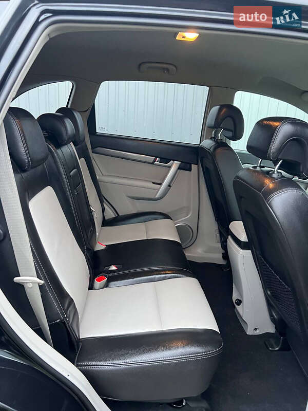 Внедорожник / Кроссовер Chevrolet Captiva 2011 в Киеве
