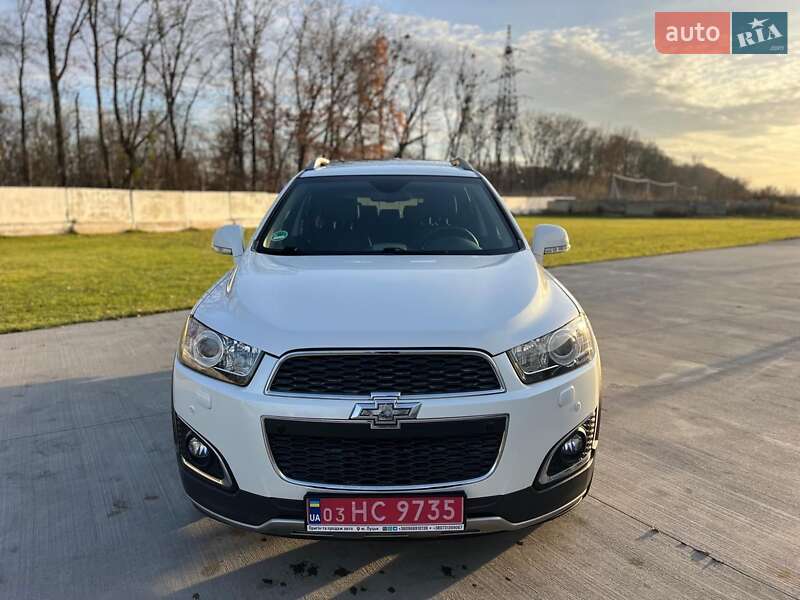 Внедорожник / Кроссовер Chevrolet Captiva 2013 в Луцке