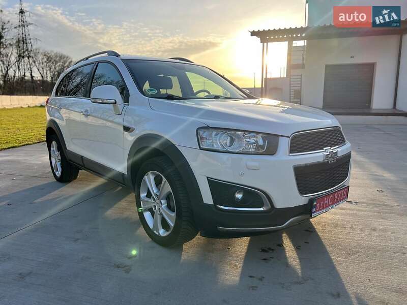 Внедорожник / Кроссовер Chevrolet Captiva 2013 в Луцке