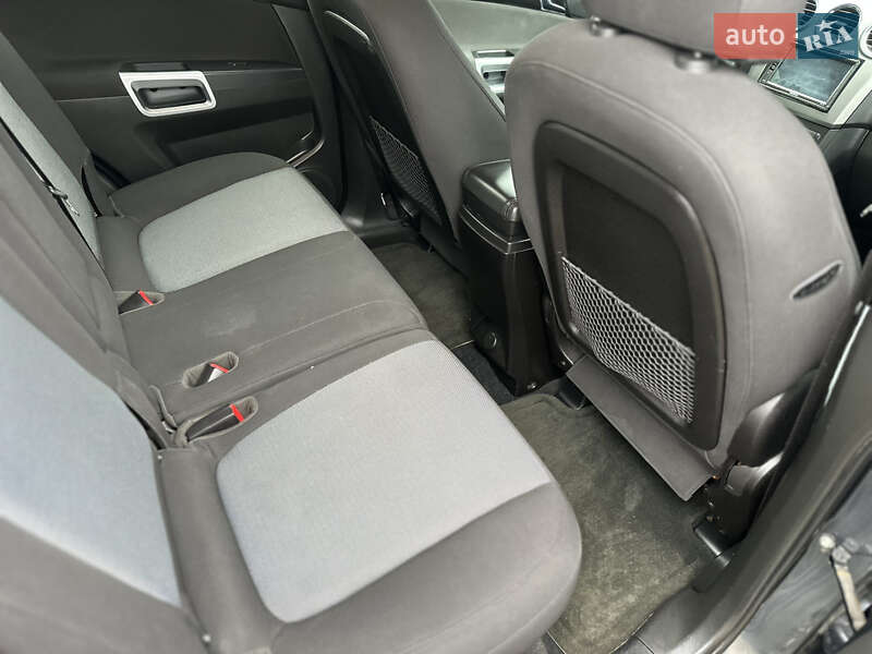 Позашляховик / Кросовер Chevrolet Captiva 2013 в Львові