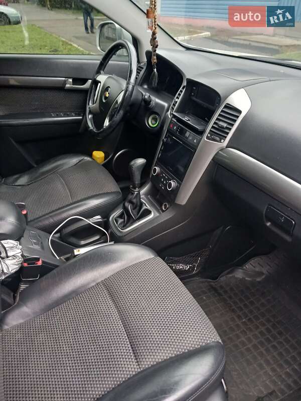 Внедорожник / Кроссовер Chevrolet Captiva 2010 в Черкассах фото 3 Внедорожник / Кроссовер Chevrolet Captiva 2010 в Черкассах