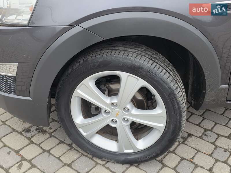 Внедорожник / Кроссовер Chevrolet Captiva 2012 в Ивано-Франковске