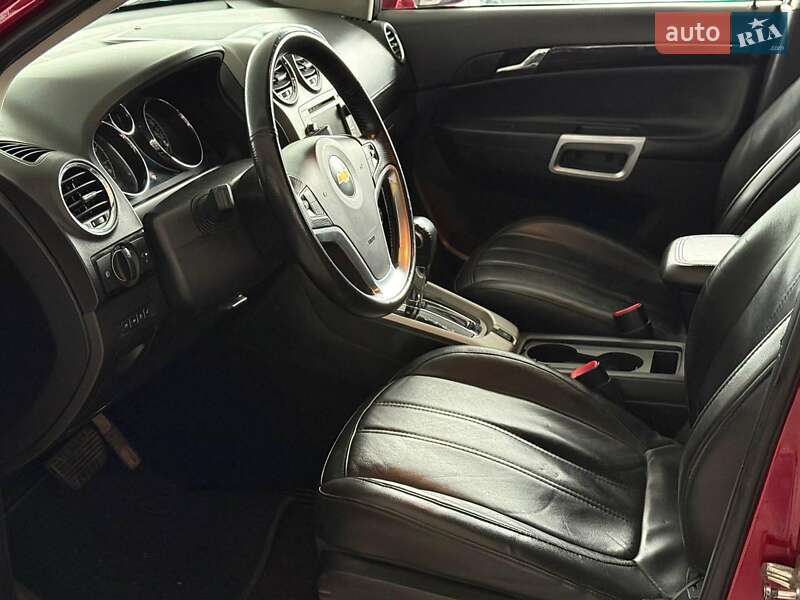 Внедорожник / Кроссовер Chevrolet Captiva 2014 в Одессе