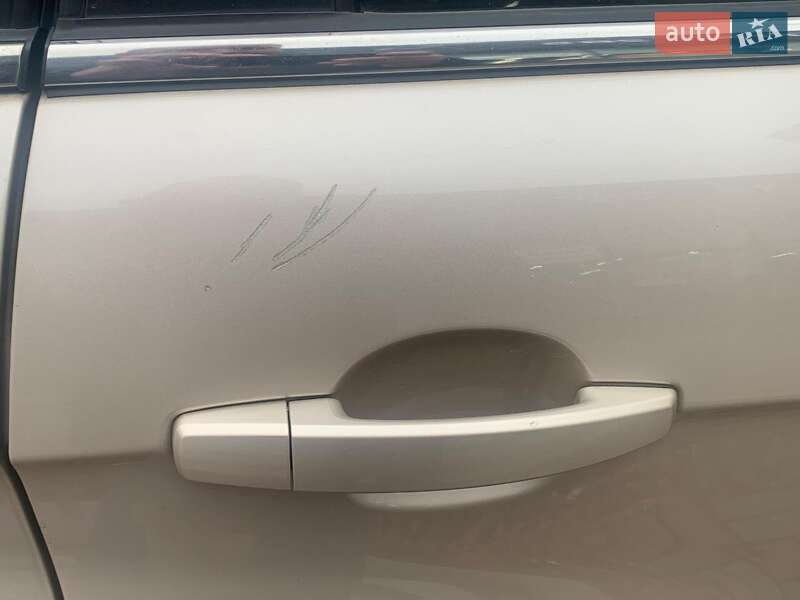 Позашляховик / Кросовер Chevrolet Captiva 2011 в Києві