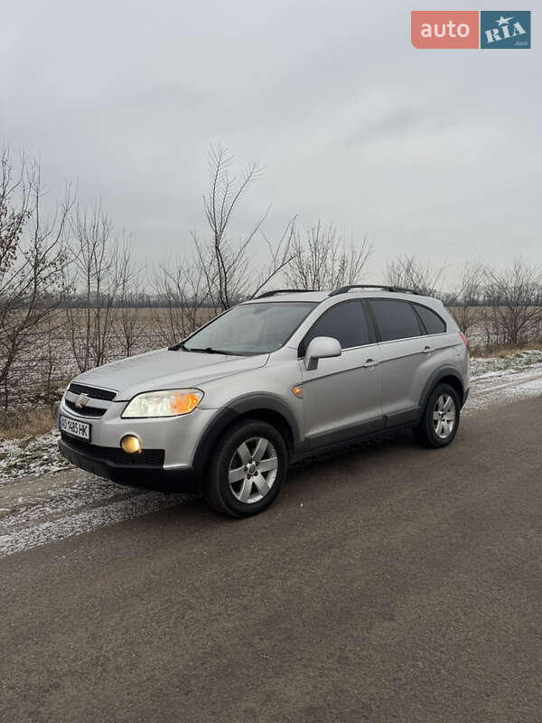 Внедорожник / Кроссовер Chevrolet Captiva 2009 в Днепре фото 4 Внедорожник / Кроссовер Chevrolet Captiva 2009 в Днепре