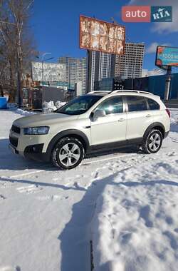 Позашляховик / Кросовер Chevrolet Captiva 2011 в Києві