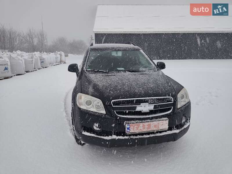Позашляховик / Кросовер Chevrolet Captiva 2010 в Житомирі
