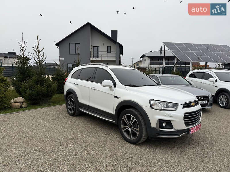 Позашляховик / Кросовер Chevrolet Captiva 2016 в Тернополі