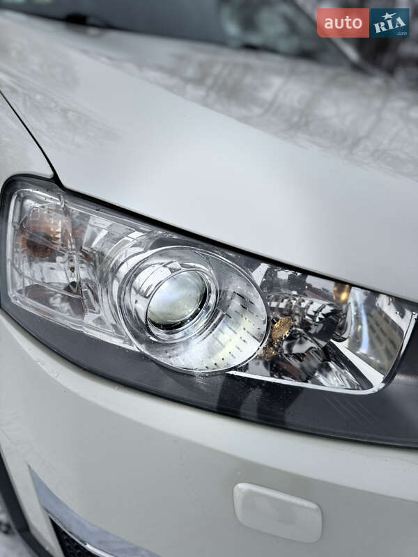 Внедорожник / Кроссовер Chevrolet Captiva 2012 в Сваляве