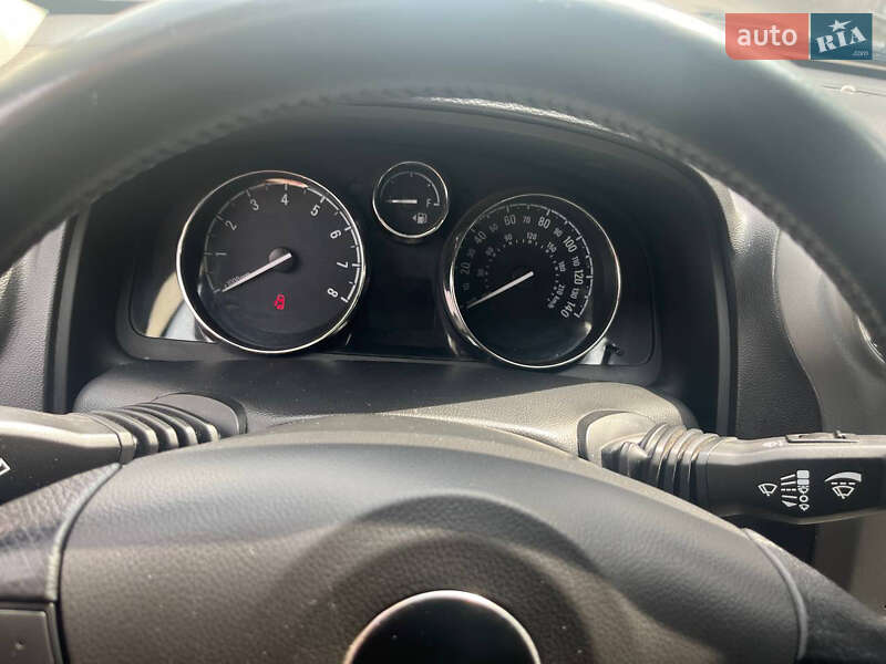 Внедорожник / Кроссовер Chevrolet Captiva 2012 в Киеве