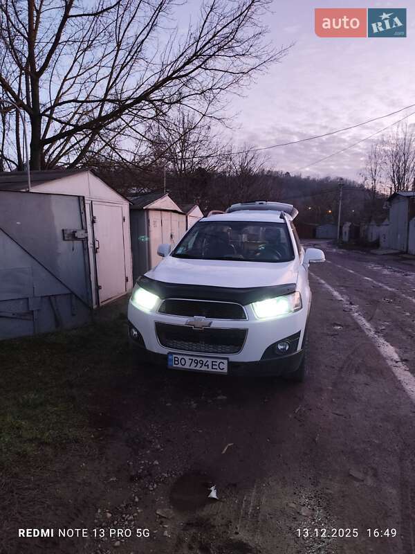 Позашляховик / Кросовер Chevrolet Captiva 2011 в Чернівцях