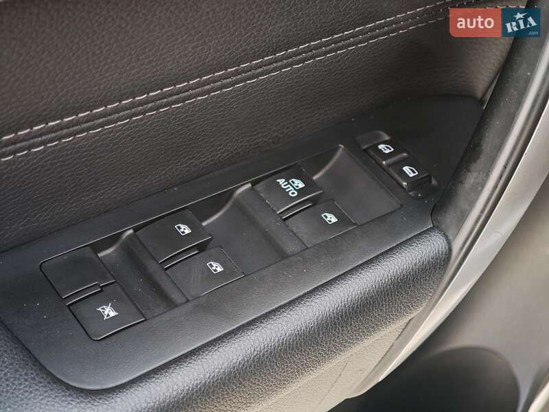 Внедорожник / Кроссовер Chevrolet Captiva 2017 в Харькове