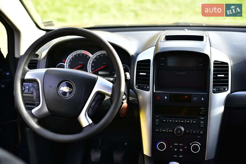 Внедорожник / Кроссовер Chevrolet Captiva 2008 в Вижнице