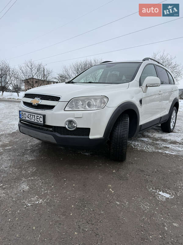 Внедорожник / Кроссовер Chevrolet Captiva 2010 в Тернополе