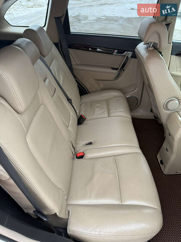 Внедорожник / Кроссовер Chevrolet Captiva 2010 в Тернополе