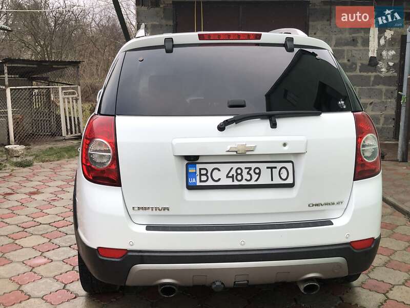Внедорожник / Кроссовер Chevrolet Captiva 2011 в Жовкве