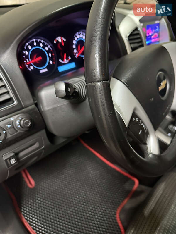 Внедорожник / Кроссовер Chevrolet Captiva 2012 в Броварах