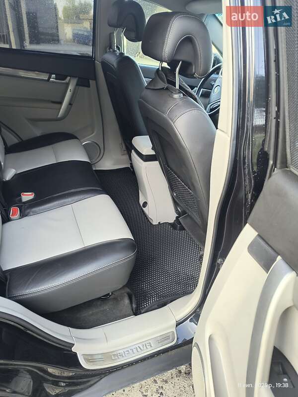 Внедорожник / Кроссовер Chevrolet Captiva 2011 в Славуте