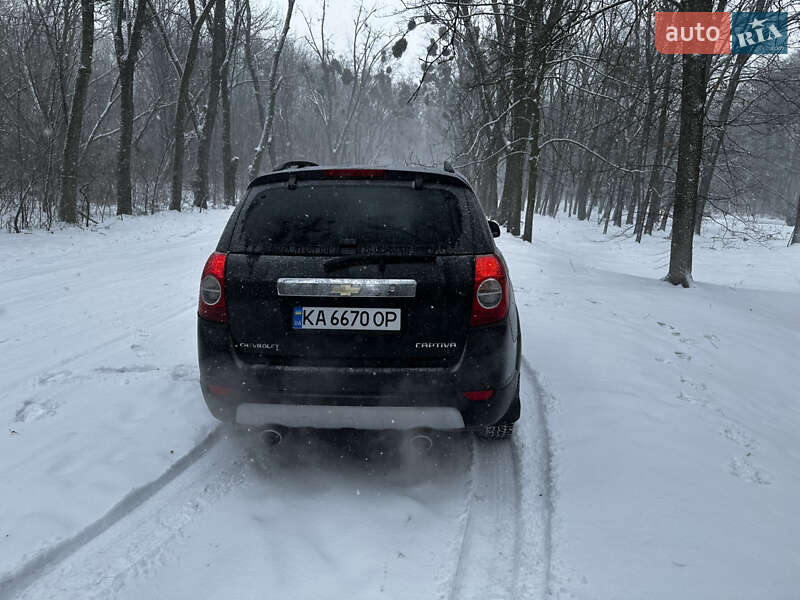 Внедорожник / Кроссовер Chevrolet Captiva 2008 в Киеве