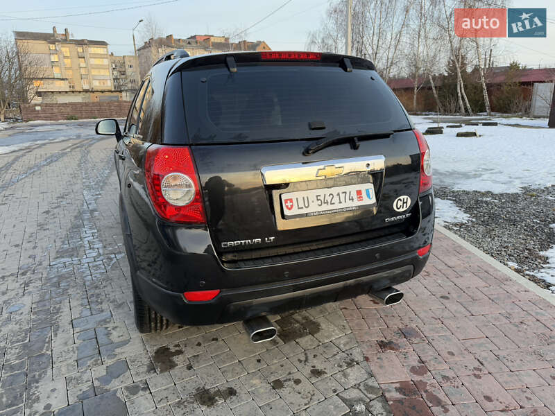 Внедорожник / Кроссовер Chevrolet Captiva 2010 в Здолбунове