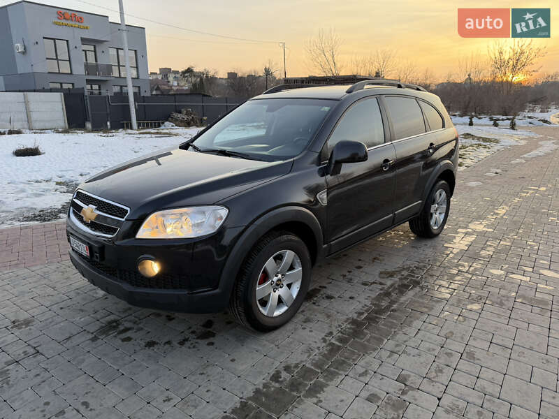 Внедорожник / Кроссовер Chevrolet Captiva 2010 в Здолбунове