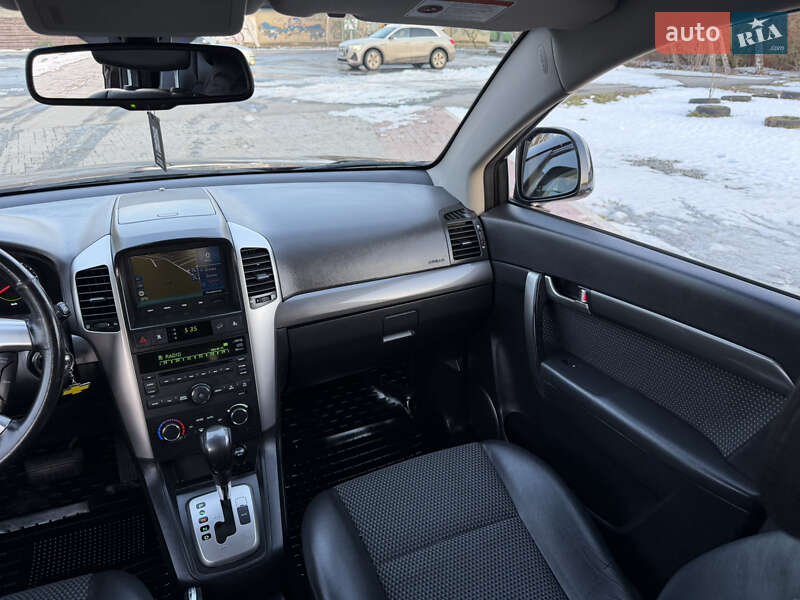 Внедорожник / Кроссовер Chevrolet Captiva 2010 в Здолбунове