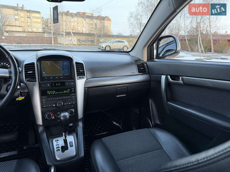Внедорожник / Кроссовер Chevrolet Captiva 2010 в Здолбунове