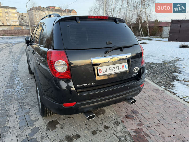 Внедорожник / Кроссовер Chevrolet Captiva 2010 в Здолбунове