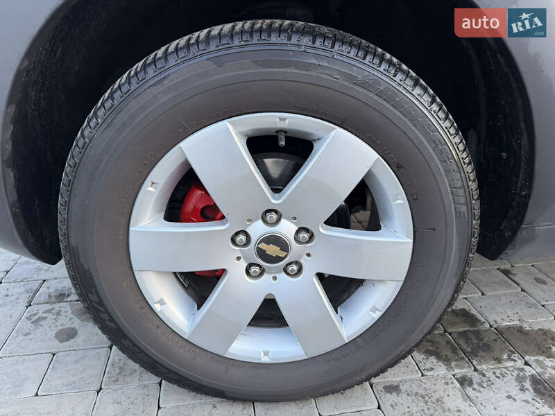 Внедорожник / Кроссовер Chevrolet Captiva 2010 в Здолбунове