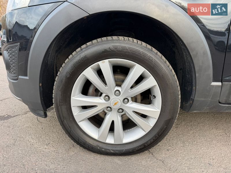Внедорожник / Кроссовер Chevrolet Captiva 2013 в Дубно