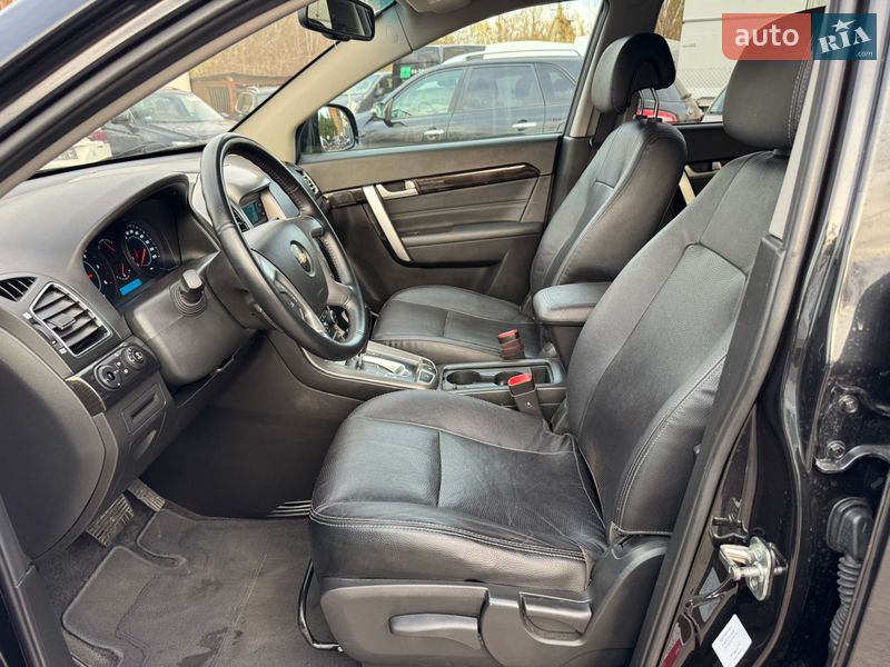 Внедорожник / Кроссовер Chevrolet Captiva 2013 в Дубно
