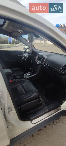 Внедорожник / Кроссовер Chevrolet Captiva 2011 в Калиновке