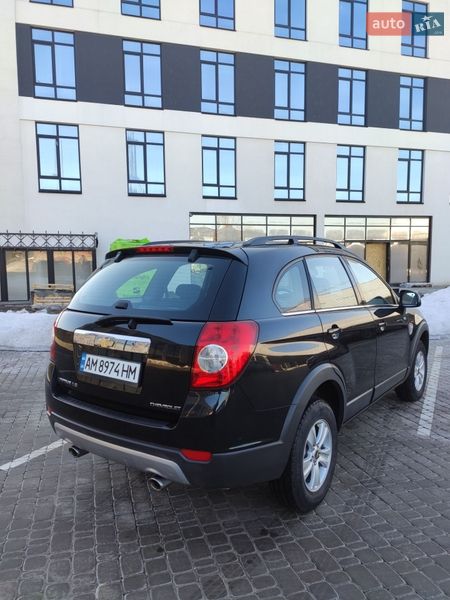 Позашляховик / Кросовер Chevrolet Captiva 2010 в Житомирі