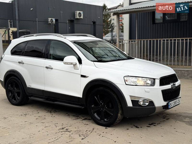 Позашляховик / Кросовер Chevrolet Captiva 2012 в Чорткові
