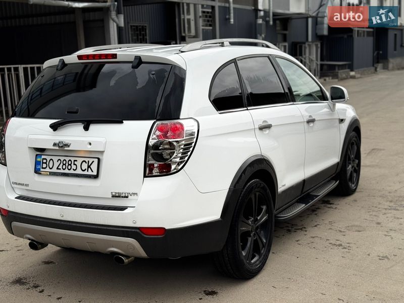 Позашляховик / Кросовер Chevrolet Captiva 2012 в Чорткові