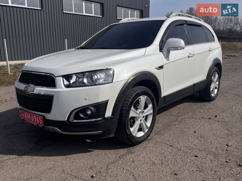 Позашляховик / Кросовер Chevrolet Captiva 2015 в Луцьку