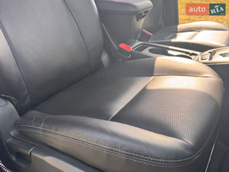 Позашляховик / Кросовер Chevrolet Captiva 2015 в Луцьку