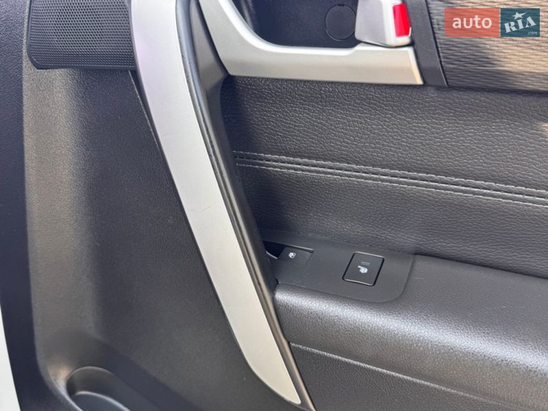 Позашляховик / Кросовер Chevrolet Captiva 2015 в Луцьку