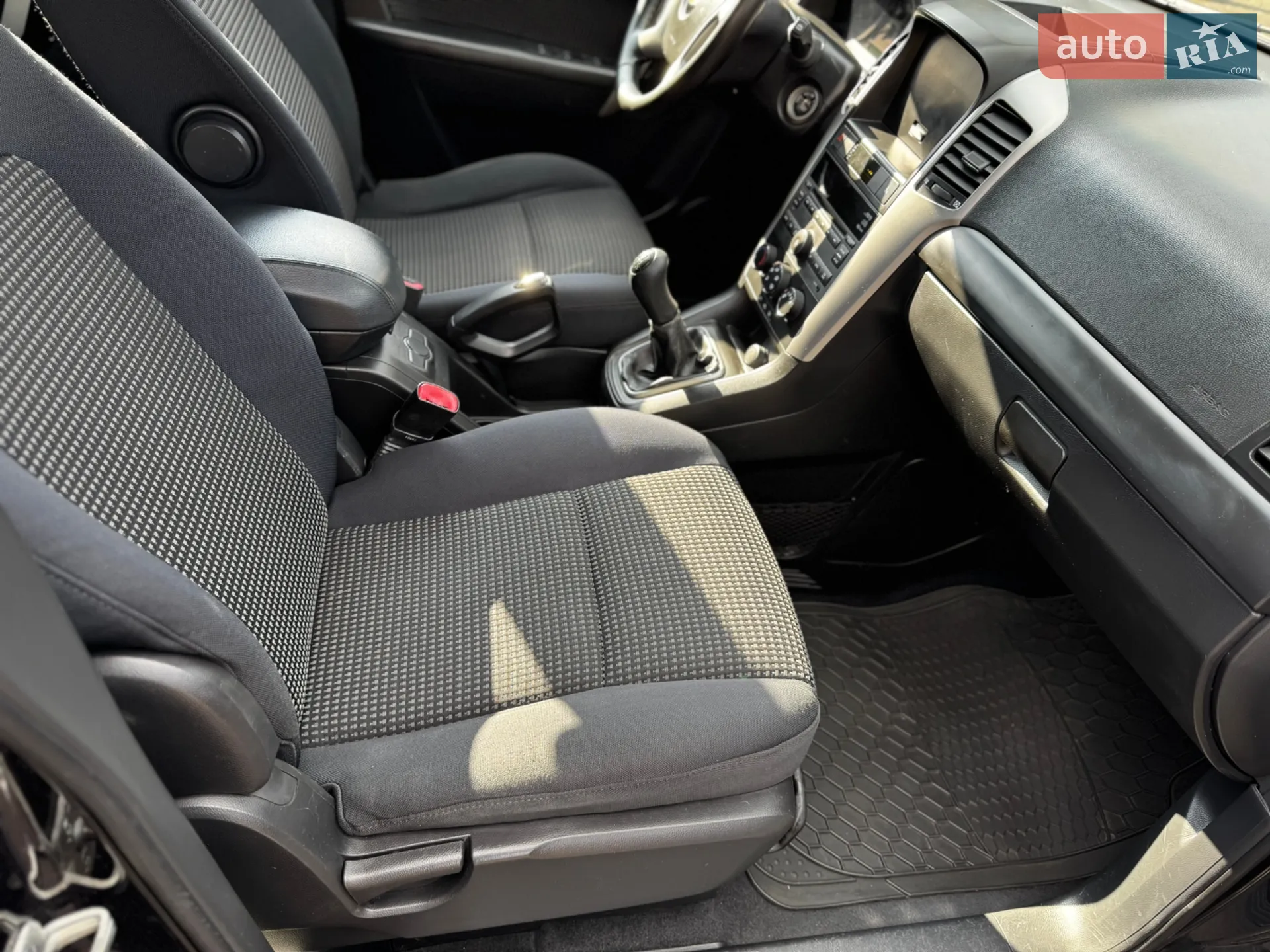 2010 Chevrolet Captiva - мініатюра 28