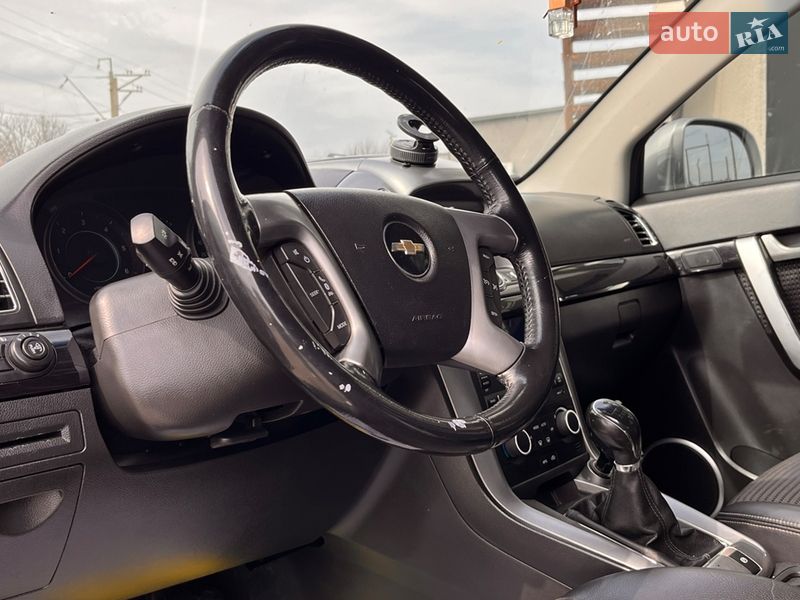 Внедорожник / Кроссовер Chevrolet Captiva 2011 в Стрые