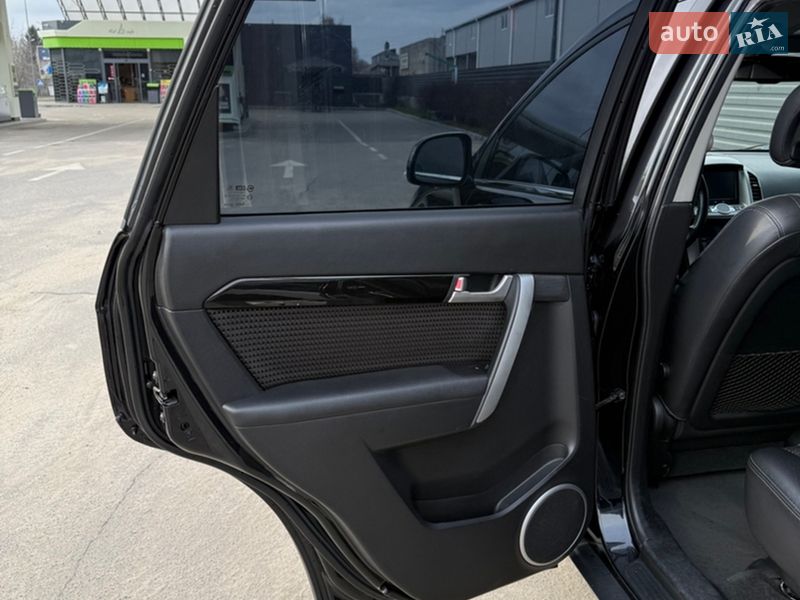 Позашляховик / Кросовер Chevrolet Captiva 2012 в Житомирі