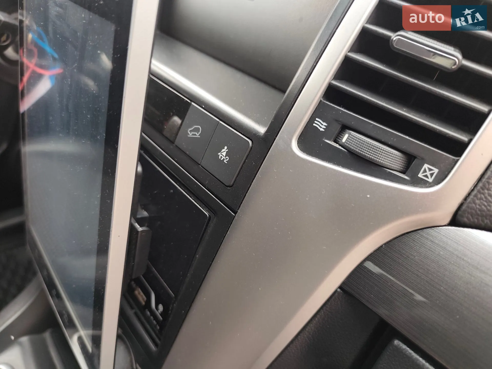 2010 Chevrolet Captiva - мініатюра 19