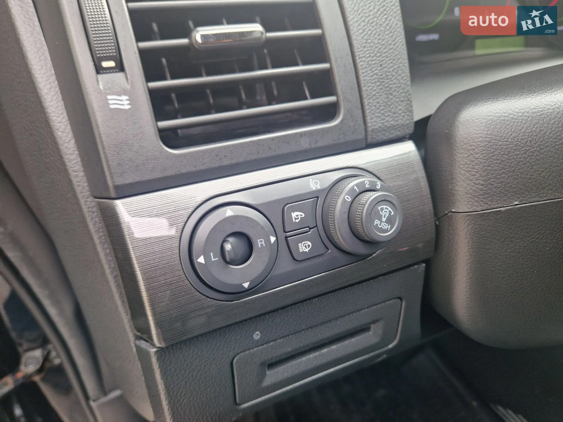 2010 Chevrolet Captiva - мініатюра 35