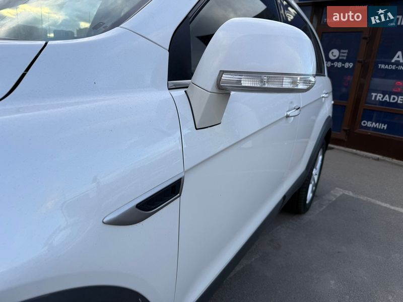 Внедорожник / Кроссовер Chevrolet Captiva 2013 в Киеве