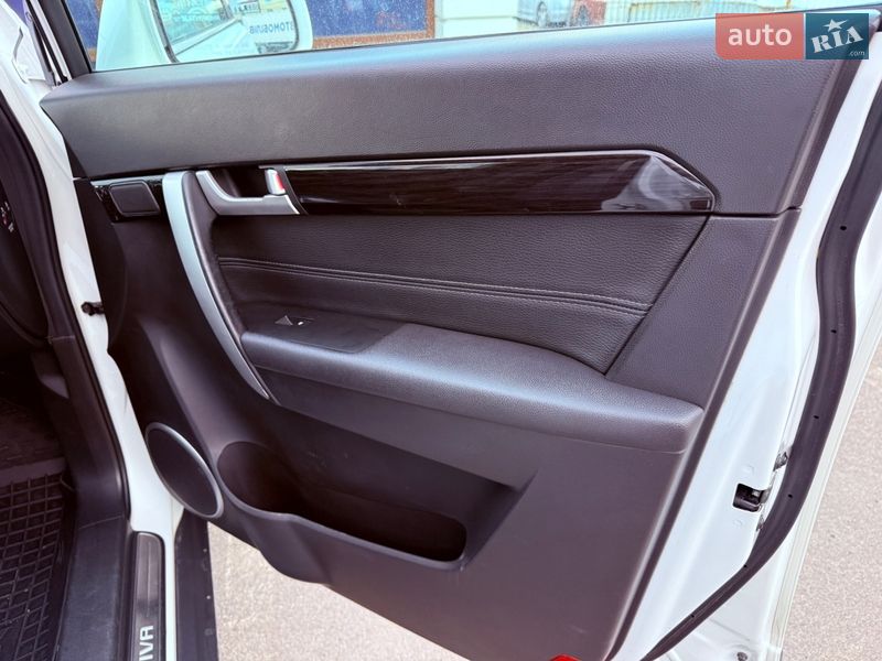 Внедорожник / Кроссовер Chevrolet Captiva 2013 в Киеве