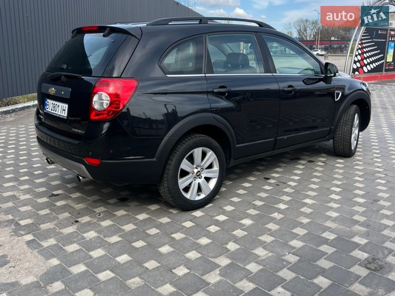 Внедорожник / Кроссовер Chevrolet Captiva 2010 в Полтаве