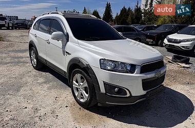 Позашляховик / Кросовер Chevrolet Captiva 2015 в Львові