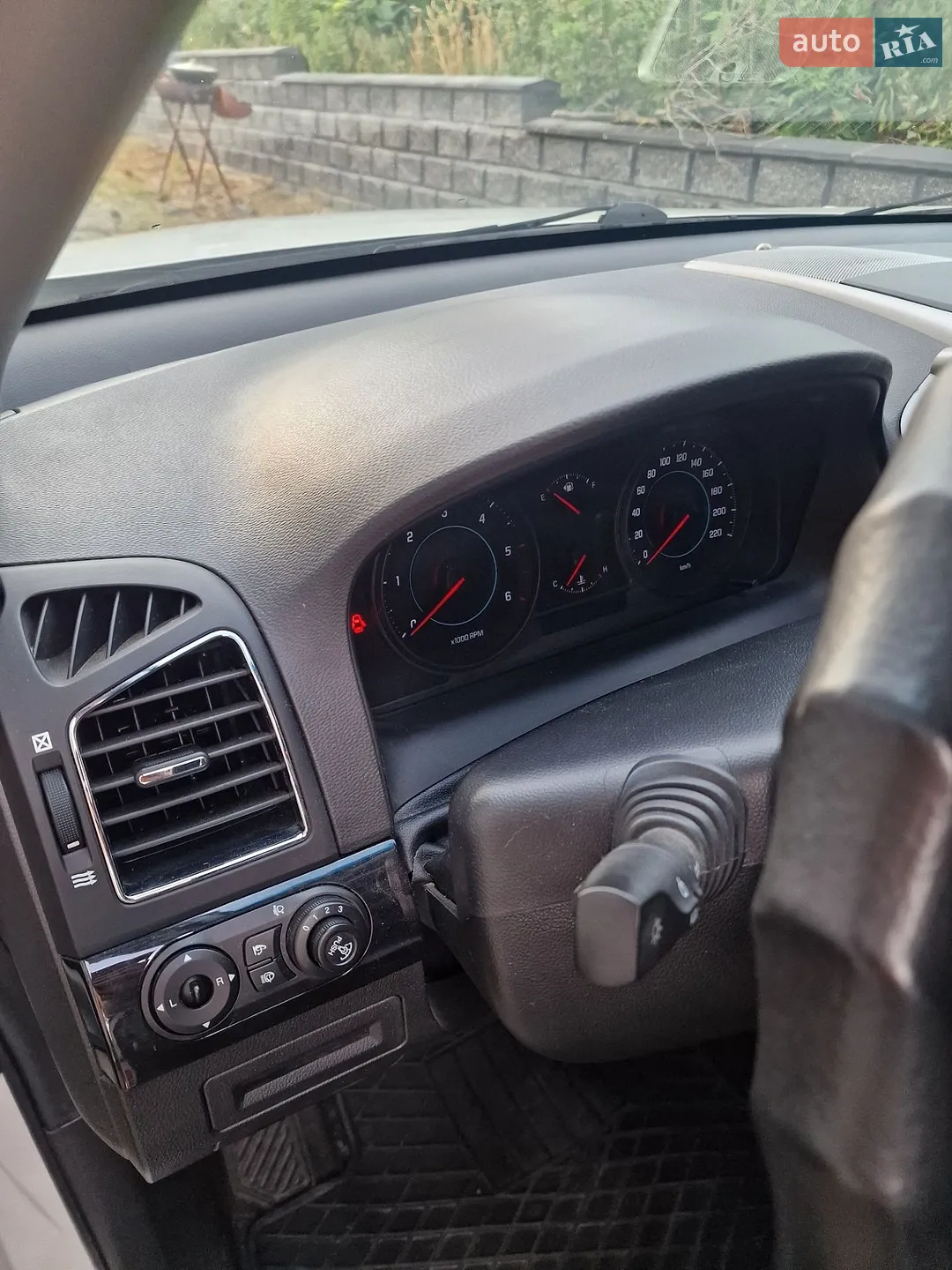2011 Chevrolet Captiva - мініатюра 2